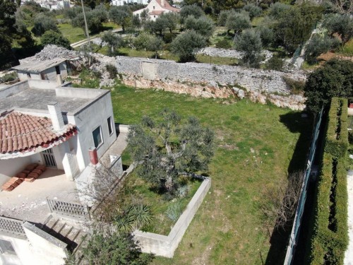 Villa Da Ristrutturare Con PdC Approvato Per Demolizione e Ricostruzione.